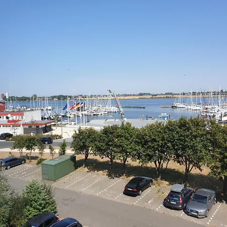 Kleine Hafenliebe * Fehmarn